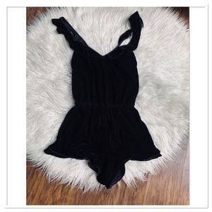 Victoria’s Secret Velvet Romper Black Size Small